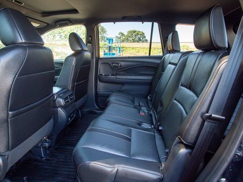 Certified 2025 Honda Passport TrailSport image 18