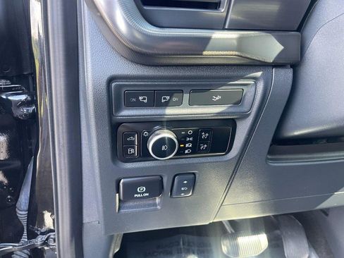 Used 2024 Ford F150 Lariat AWD/4WD image 25