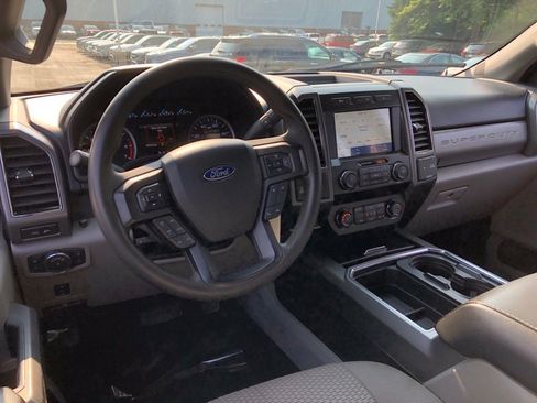 Used 2020 Ford F350 XLT w/ XLT Premium Package image 15