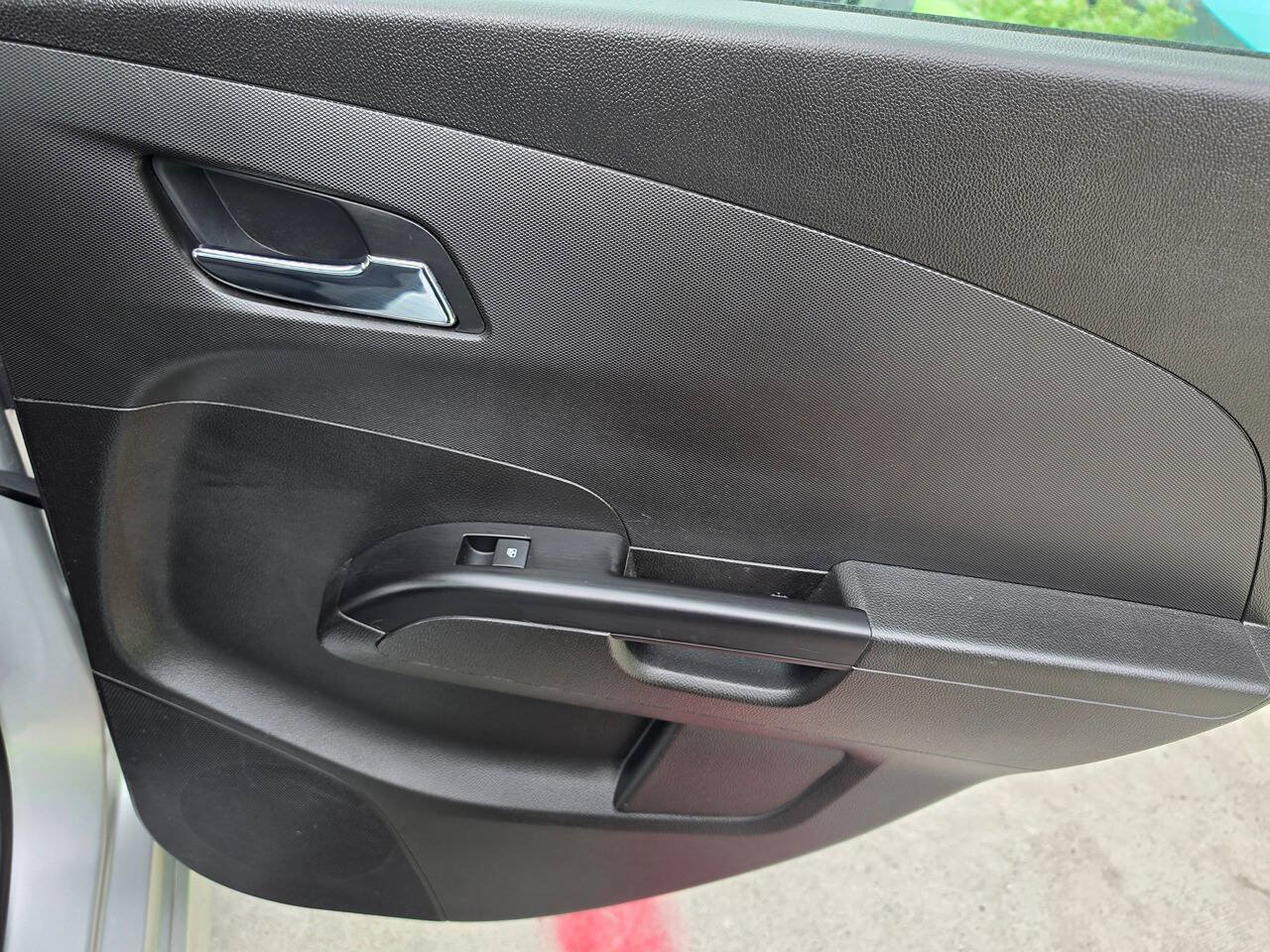 Used 2019 Chevrolet Sonic LT w/ Convenience Package FWD image 26