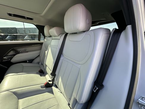 Used 2024 Land Rover Range Rover Sport SE AWD/4WD image 36