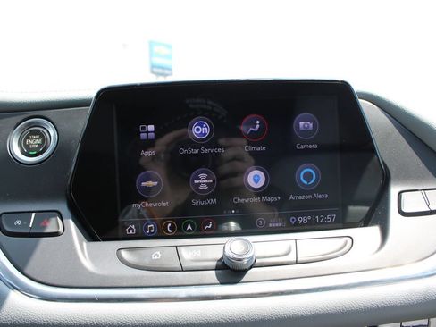 Used 2020 Chevrolet Blazer LT w/ Sound & Technology Package FWD image 38