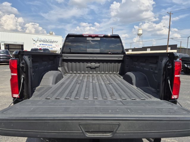 Used 2025 Chevrolet Silverado 2500 High Country w/ High Country Premium Package AWD/4WD image 9