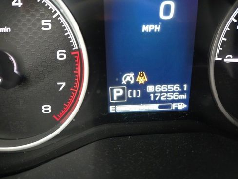 Used 2023 Subaru Forester Premium image 5