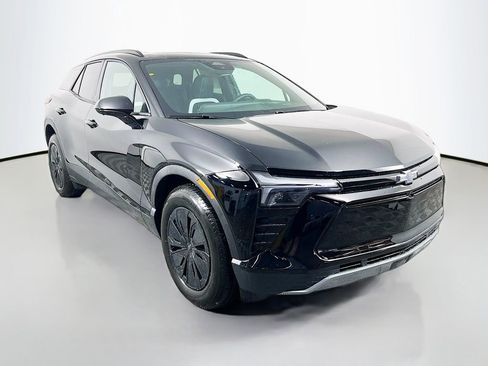 New 2026 Chevrolet Blazer EV LT image 3