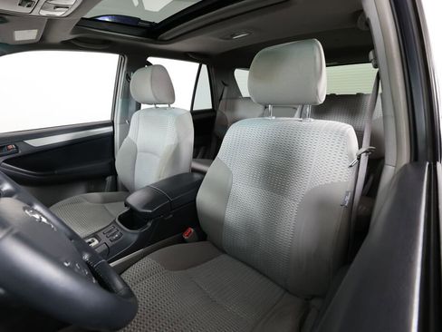 Used 2008 Toyota 4Runner SR5 AWD/4WD image 12