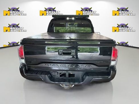 Used 2019 Toyota Tacoma TRD Pro AWD/4WD image 5
