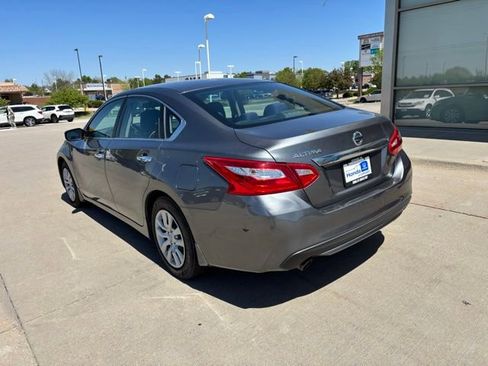 Used 2017 Nissan Altima 2.5 S w/ Power Driver Seat Package FWD image 7