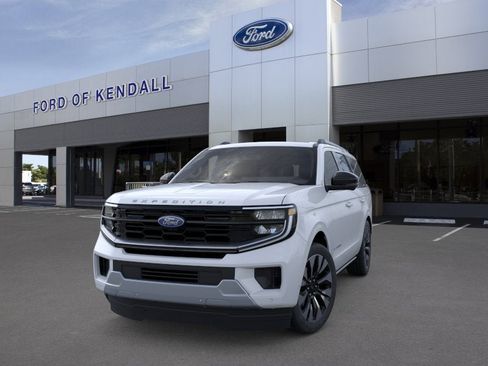 New 2026 Ford Expedition Platinum w/ Driver's Package AWD/4WD image 2