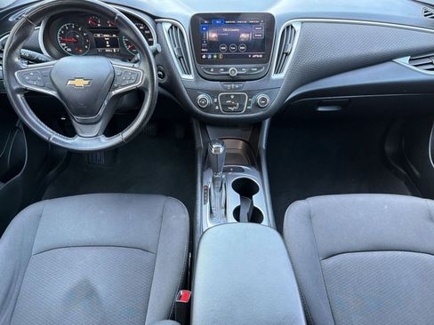Used 2020 Chevrolet Malibu RS image 24