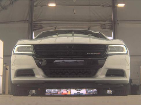 Used 2022 Dodge Charger SXT w/ Blacktop Package RWD image 2