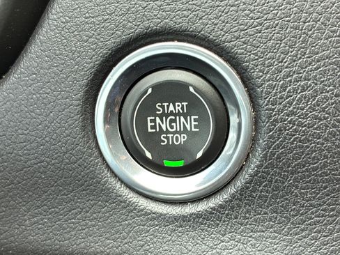 Used 2020 Cadillac XT4 Sport FWD image 29