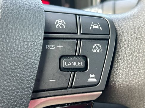 Used 2025 Toyota Camry LE FWD image 17