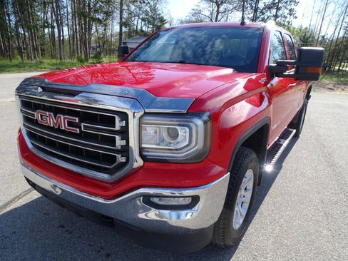 Used 2017 GMC Sierra 1500 4x4 Double Cab SLE w/ Max Trailering Package image 4
