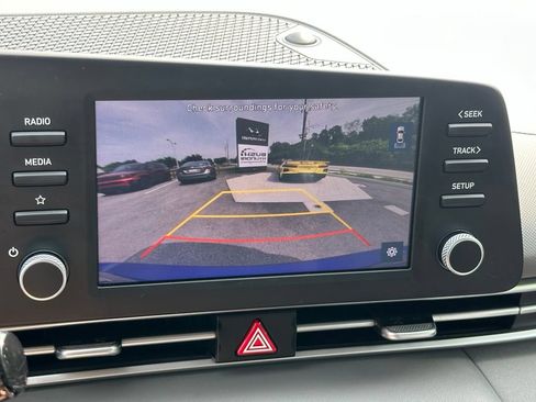 Certified 2023 Hyundai Elantra SEL FWD image 21