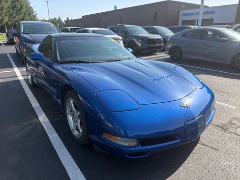Used 2002 Chevrolet Corvette Coupe w/ Preferred Equipment Group2 RWD image 4