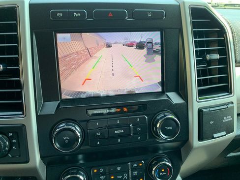 Used 2020 Ford F250 Lariat w/ Chrome Package AWD/4WD image 36