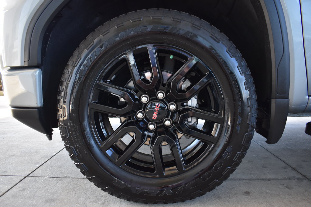 Used 2026 GMC Sierra 1500 Elevation w/ Elevation Premium Package AWD/4WD image 14