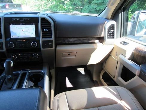 Used 2019 Ford F150 Lariat AWD/4WD image 14