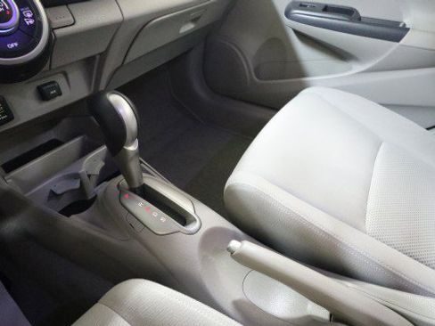 Used 2010 Honda Insight EX image 16