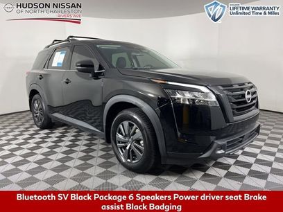 Used 2022 Nissan Pathfinder SV w/ SV Black Package