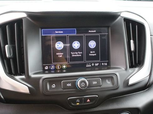 Used 2022 GMC Terrain SLE FWD image 29