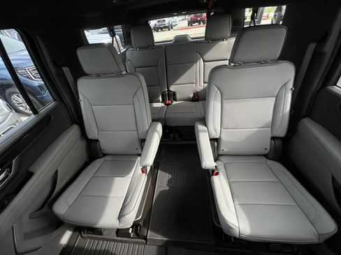 New 2026 GMC Yukon XL Elevation w/ LPO, Floor Liner Package image 25