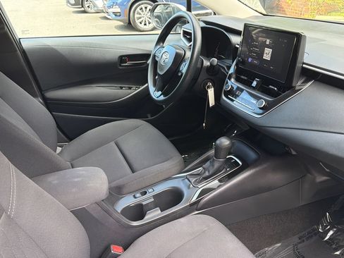 Used 2026 Toyota Corolla LE FWD image 11