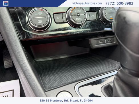 Used 2020 Volkswagen Jetta R-Line w/ R-Line Cold Weather Package FWD image 39