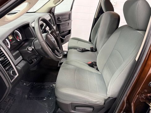 Used 2015 RAM 1500 ST w/ SXT Appearance Group image 10