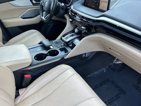 Used 2023 Acura MDX w/ Technology Package FWD image 19