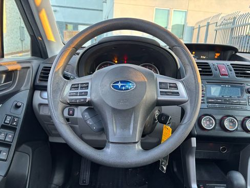 Used 2014 Subaru Forester 2.5i Premium w/ All-Weather Package image 6