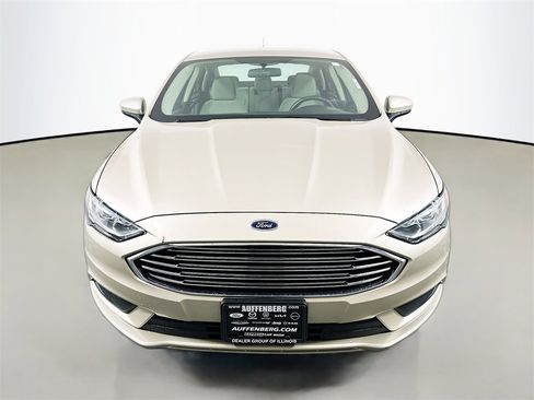 Used 2018 Ford Fusion S image 2