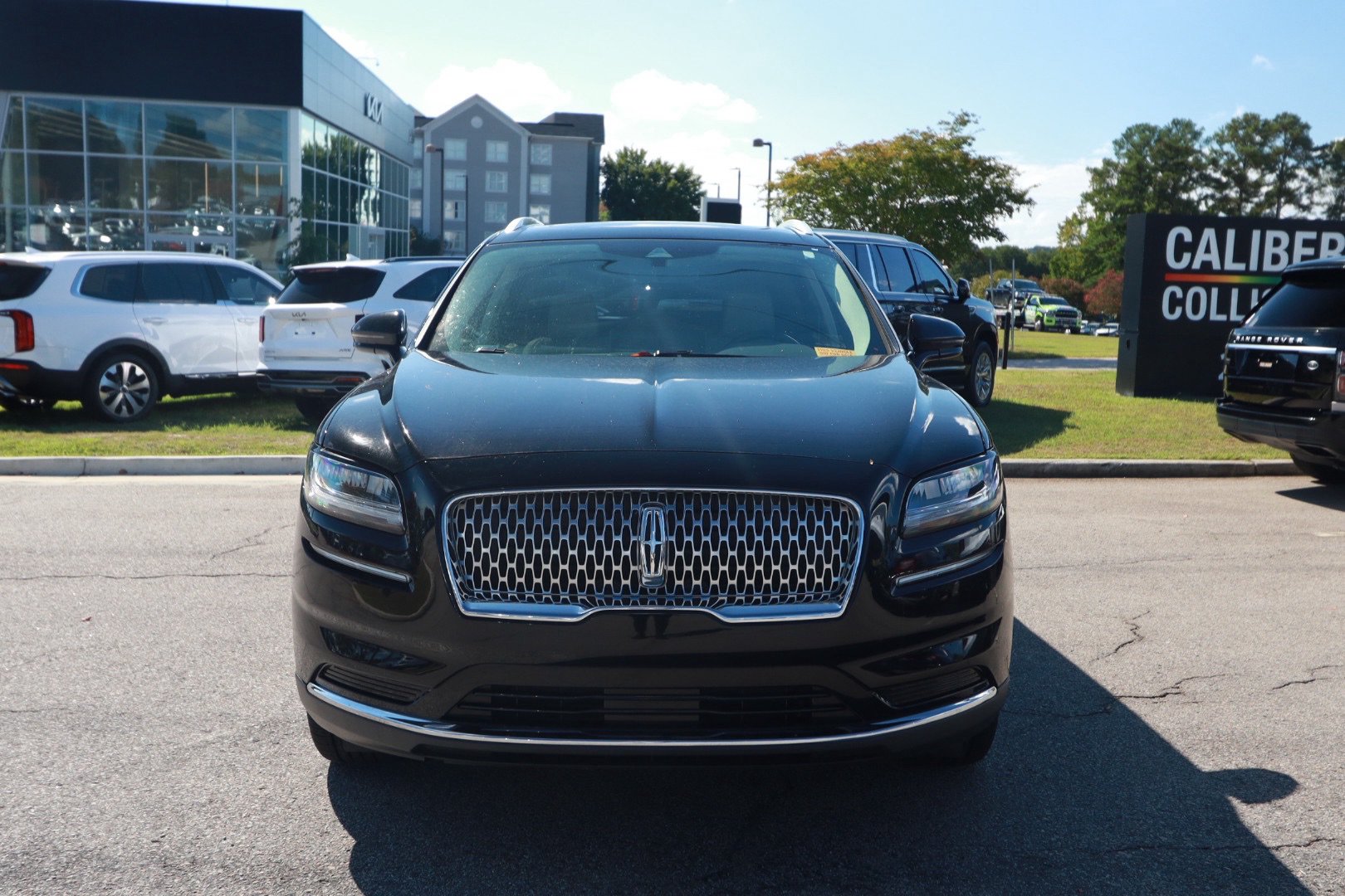 Used 2021 Lincoln Nautilus Reserve AWD/4WD image 7