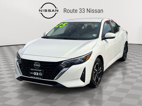Used 2025 Nissan Sentra SV image 2