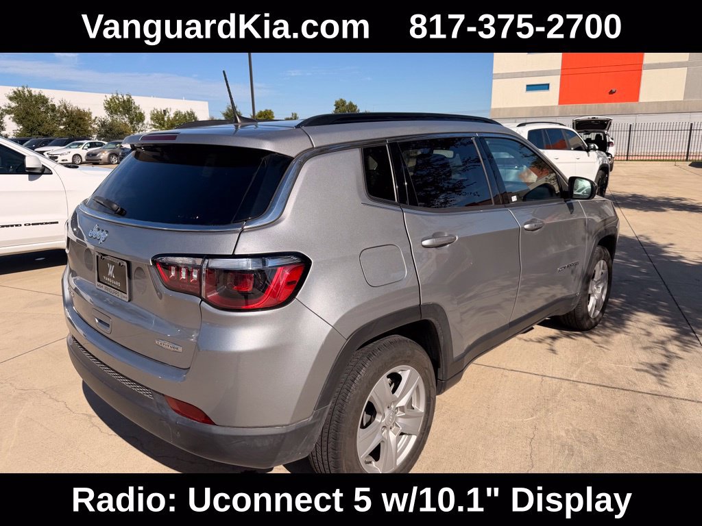 Used 2022 Jeep Compass Latitude w/ Convenience Group AWD/4WD image 4