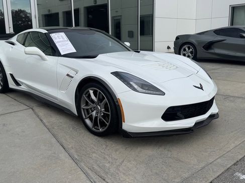 Used 2019 Chevrolet Corvette Z06 w/ Z07 Performance Package image 11