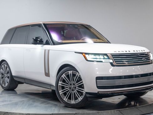 Used 2023 Land Rover Range Rover SV AWD/4WD image 57