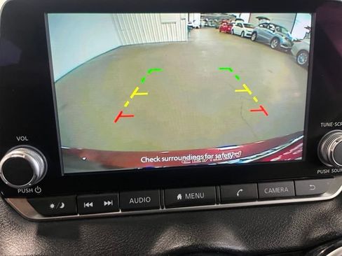 Used 2021 Nissan Sentra SV FWD image 29