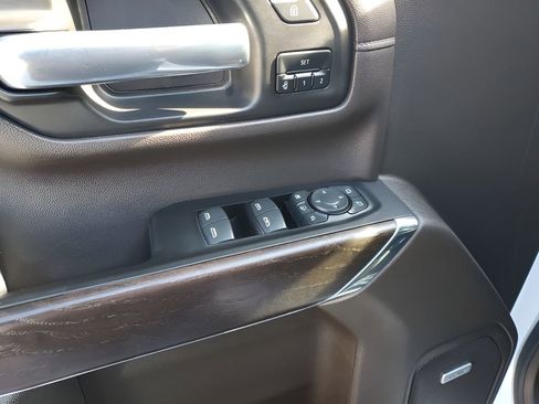 Used 2022 GMC Sierra 2500 Denali w/ Denali Ultimate Package image 28