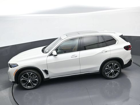 New 2026 BMW X5 xDrive40i w/ Premium Package AWD/4WD image 33