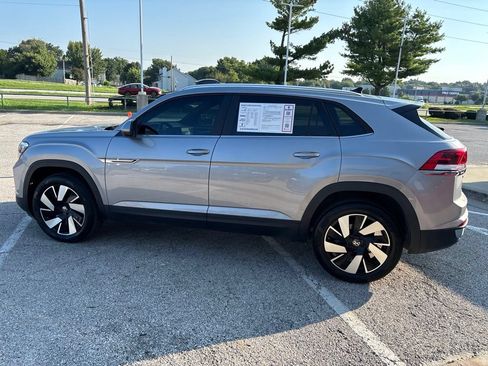 Used 2026 Volkswagen Atlas Cross Sport SE AWD/4WD image 18