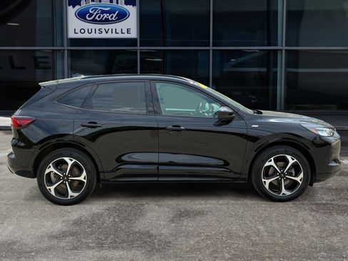 Used 2024 Ford Escape ST-Line Select w/ Tech Pack #2 AWD/4WD image 2