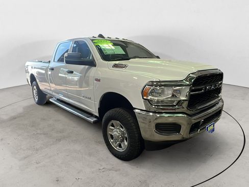 Used 2021 RAM 2500 Tradesman w/ Chrome Appearance Group AWD/4WD image 8
