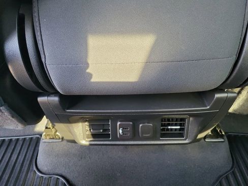 Used 2022 GMC Sierra 1500 Elevation image 27