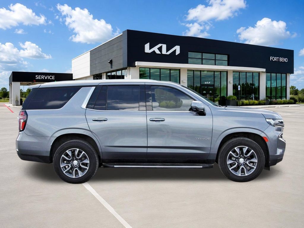 Used 2022 Chevrolet Tahoe LT w/ LT Signature Plus Package RWD image 4