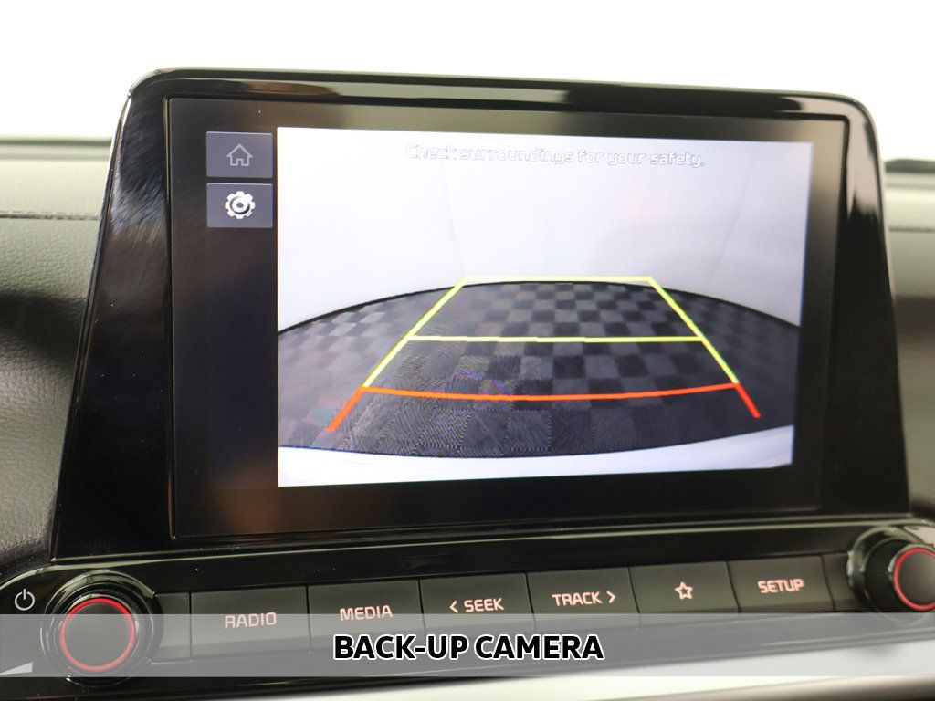 Used 2023 Kia Forte LXS w/ LXS Technology Package FWD image 5