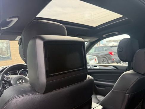 Used 2018 Mercedes-Benz GLS 450 4MATIC image 12