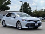Used 2018 Toyota Camry XLE image 2