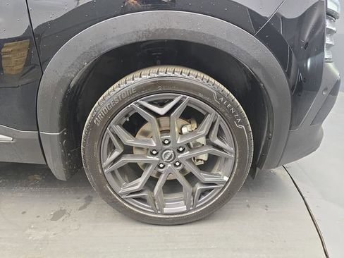 Used 2025 Nissan Kicks SR image 12